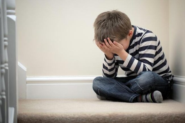 Causas de la depresión infantil: factores y prevención
