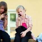 Cómo controlar el uso de móviles de los menores