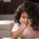 Abordar el Miedo por Ausencia Materna en Niños