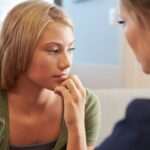 Adolescente con Chupetón: Manejo y Conversación Familiar