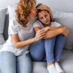 Adolescente con Pareja Mayor: Consejos para Padres en Esta Situación