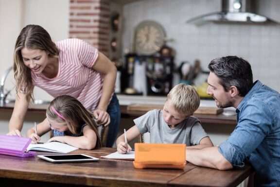 Apoyo escolar durante las vacaciones: Mantén el ritmo educativo
