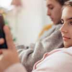 Edad ideal para dar un móvil: El momento adecuado