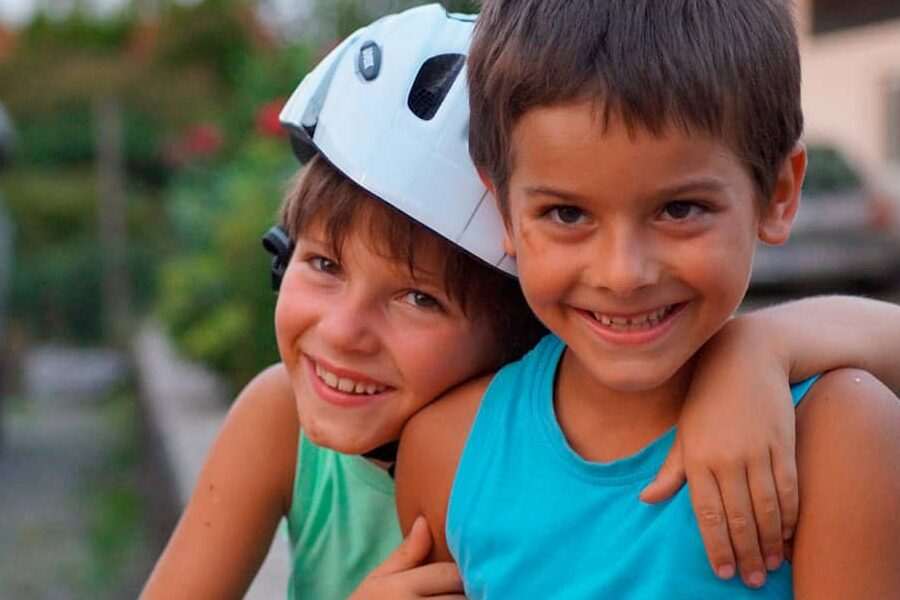 Educar a múltiples niños vs. educar a uno solo: ¿Cuál es más fácil?