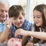 Enseñar a los Niños a Administrar y Ahorrar su Dinero con Eficacia
