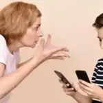 Impacto negativo de la adicción de los padres al móvil en los hijos