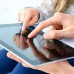 Lesiones en niños por el uso excesivo de smartphones y tablets: Cómo prevenirlas