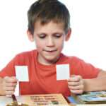 Los niños que coleccionan cromos: Orden, curiosidad y responsabilidad