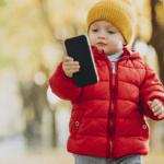 El consumo de pantallas en la infancia podría retrasar el desarrollo del habla