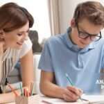 ¿Formación Profesional o carrera universitaria? Cómo orientar a tu hijo