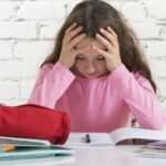 ¿Qué debo hacer si mi hijo suspende los exámenes?