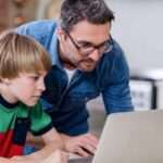Cómo controlar las redes sociales en los menores