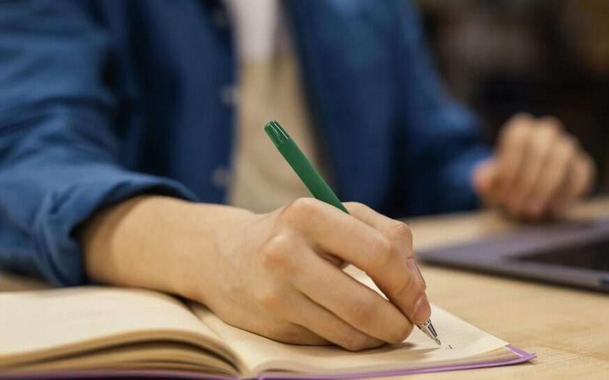Cómo estudiar para un examen de filosofía