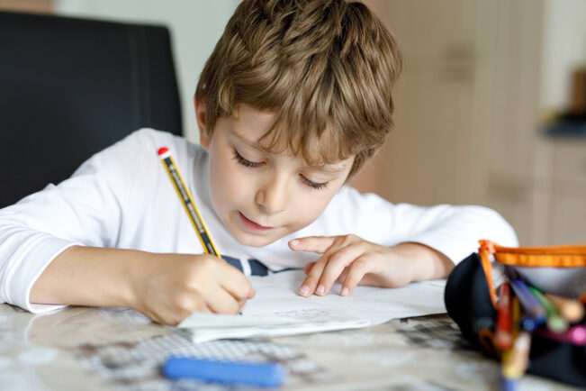 La importancia de aprender a redactar en los niños