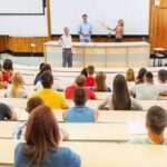 Las 10 carreras universitarias con más salidas profesionales