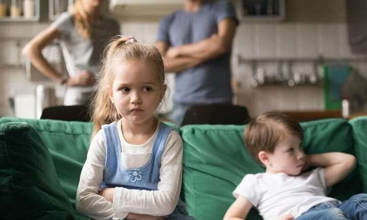 Malas relaciones entre hermanos pequeños